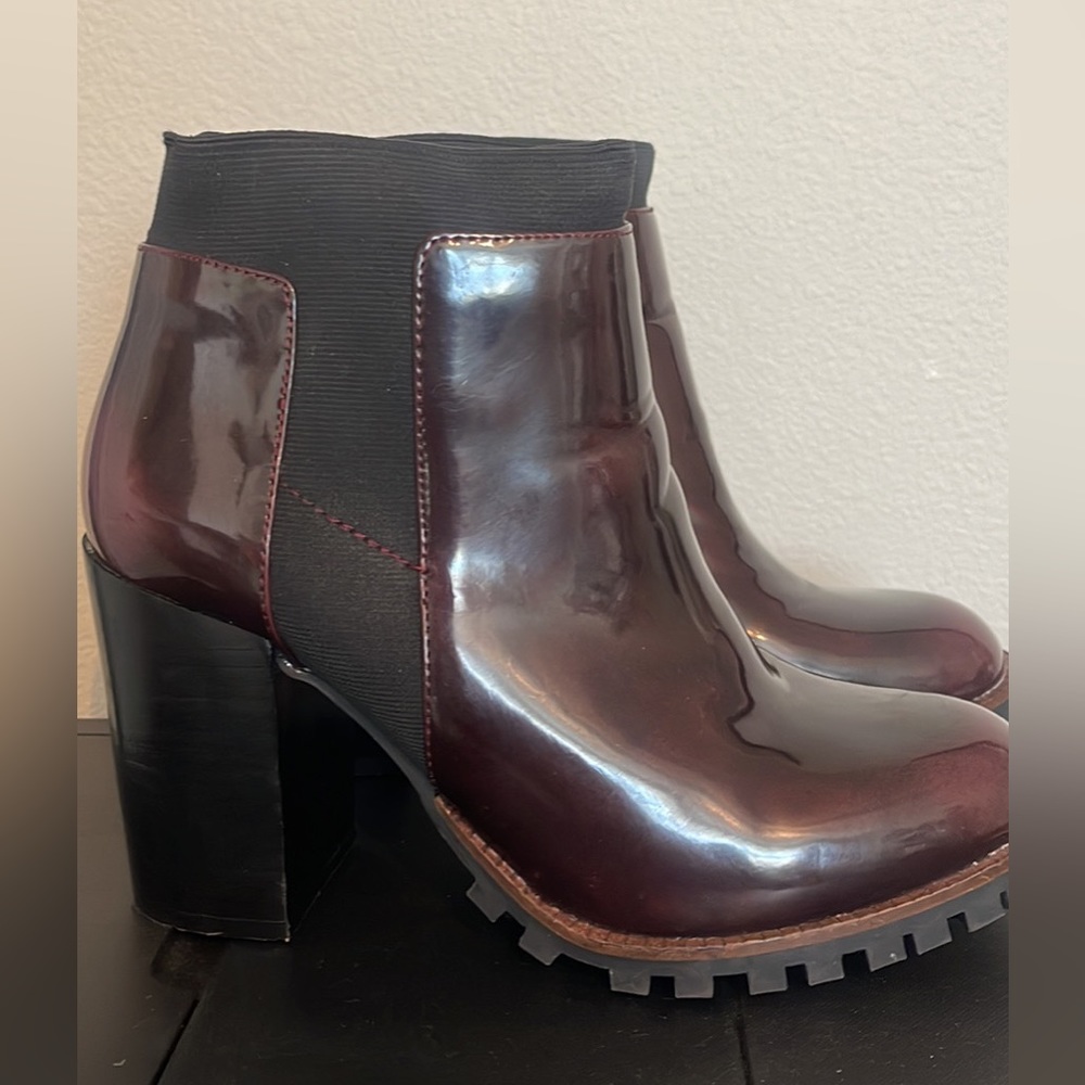 Steve Madden Patient Leather booties